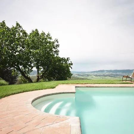 Sleeps 8 With Pool וילה *