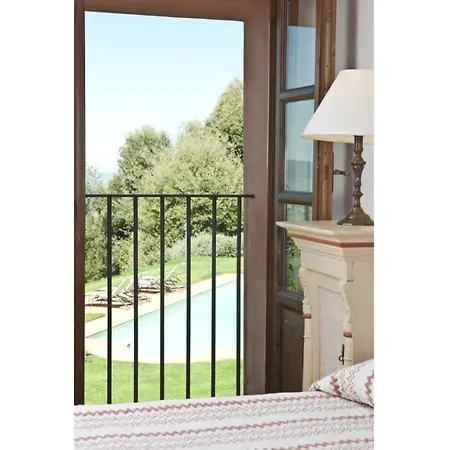 Sleeps 8 With Pool וילה Palagio